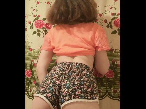 ❤️ Jeune fille sexy se déshabillant devant la caméra. ❤️ Vidéo de porno at fr.killvs.top ☑