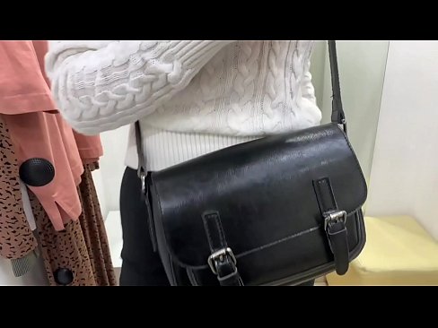 ❤️ Masturbation publique de la jeune salope FeralBerry avec un gode dans la cabine d'essayage ❤️ Vidéo de porno at fr.killvs.top ☑