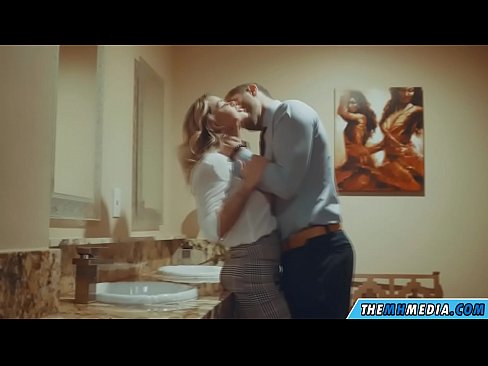 ❤️ Quand une blonde plantureuse vous séduit dans des toilettes publiques. ❤️ Vidéo de porno at fr.killvs.top ☑